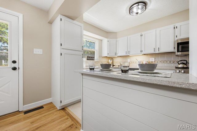 2826 Cherry Point Lane, Maryland Heights, MO 63043