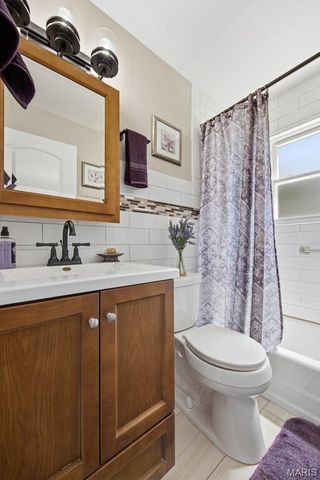 2826 Cherry Point Lane, Maryland Heights, MO 63043