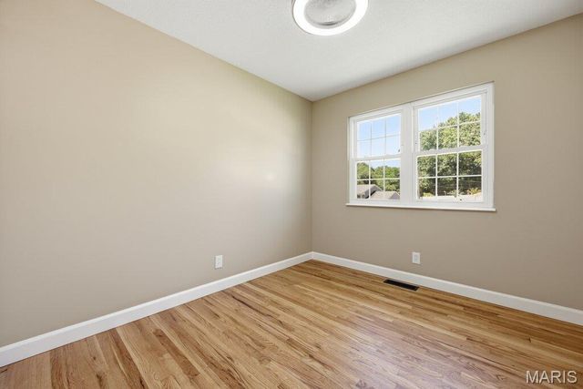 2826 Cherry Point Lane, Maryland Heights, MO 63043