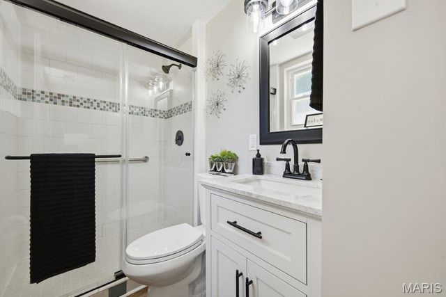 2826 Cherry Point Lane, Maryland Heights, MO 63043