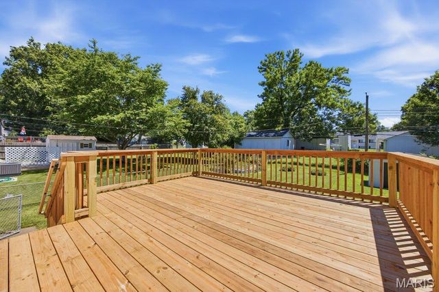 2826 Cherry Point Lane, Maryland Heights, MO 63043