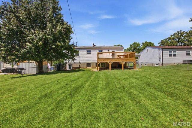 2826 Cherry Point Lane, Maryland Heights, MO 63043