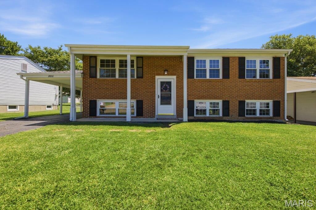2826 Cherry Point Lane, Maryland Heights, MO 63043