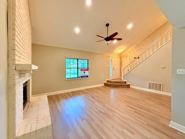 7802 Champion Pines Drive 5, Spring, TX 77379