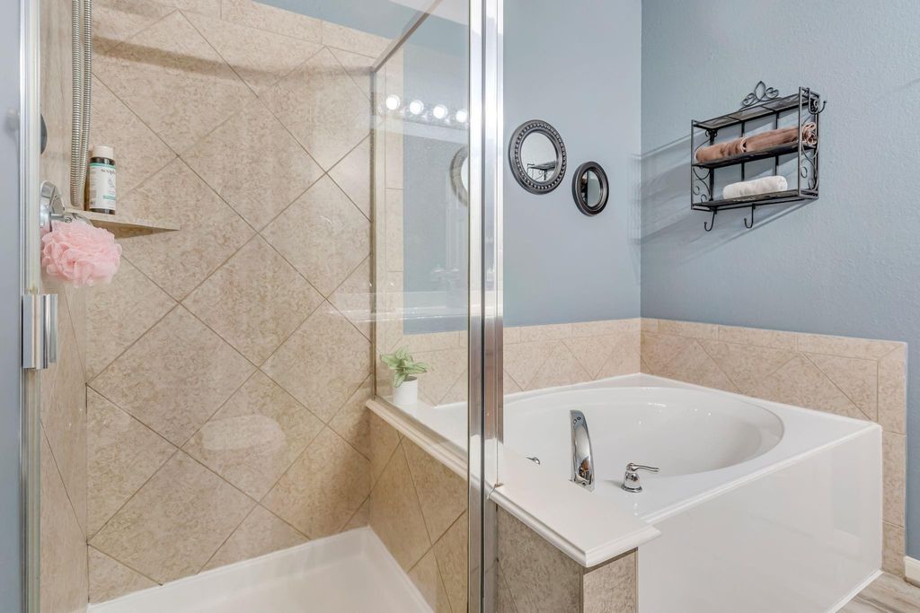 Image 20 of property listing at 21606 Venture Park Drive, Richmond, TX 77406