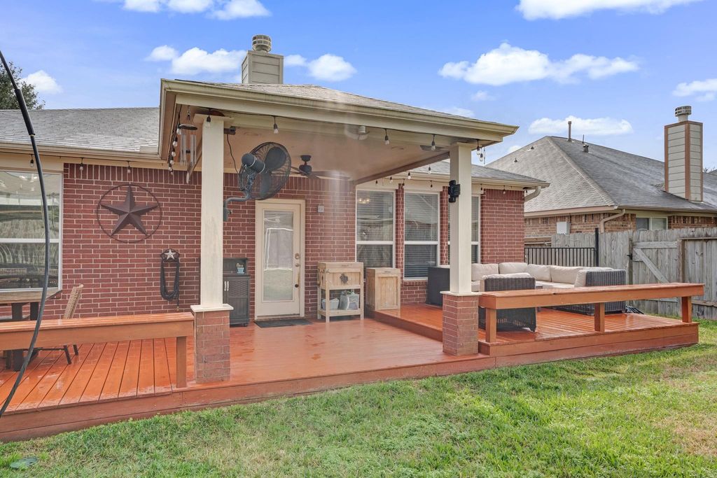 Image 28 of property listing at 21606 Venture Park Drive, Richmond, TX 77406