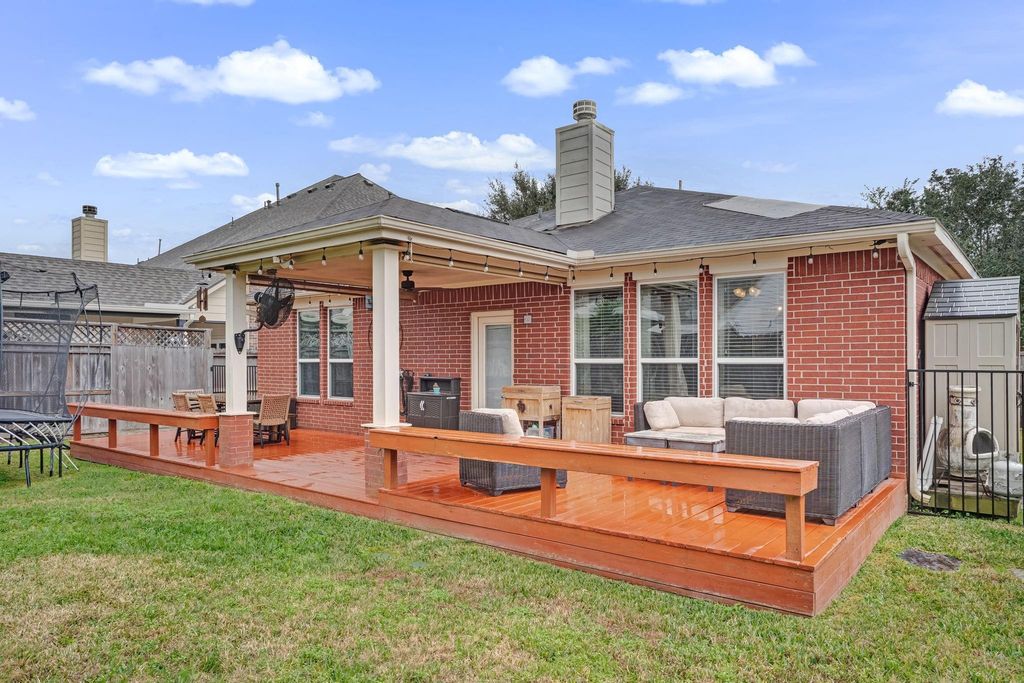 Image 29 of property listing at 21606 Venture Park Drive, Richmond, TX 77406