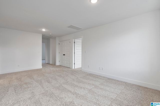 7020 VALLEY BRIDGE ROAD, Hueytown, AL 35023