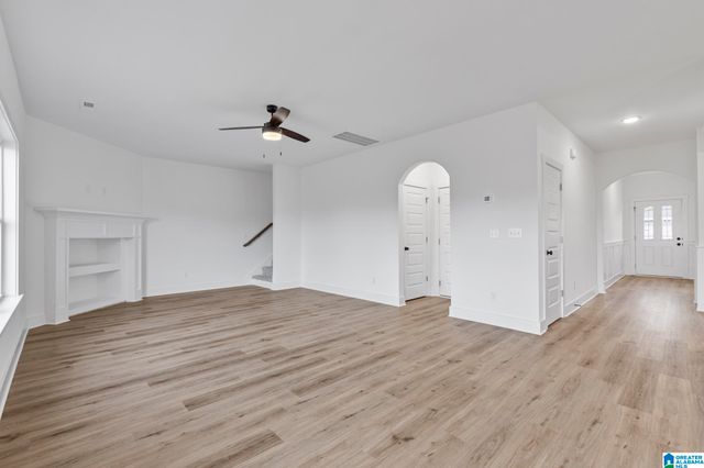 7020 VALLEY BRIDGE ROAD, Hueytown, AL 35023