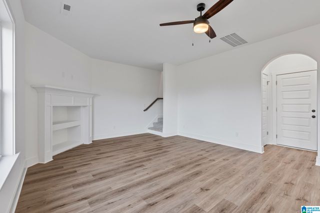 7020 VALLEY BRIDGE ROAD, Hueytown, AL 35023