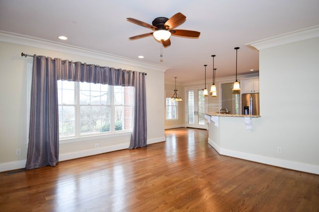 1273 Potter Ln, Gallatin, TN 37066
