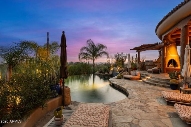 8300 E DIXILETA Drive 263, Scottsdale, AZ 85266