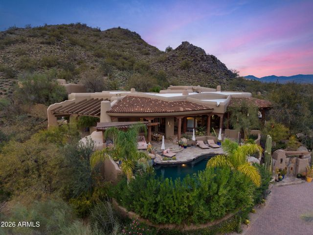 8300 E DIXILETA Drive 263, Scottsdale, AZ 85266
