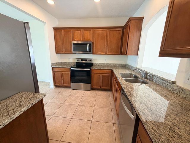 8911 SILK BAY PLACE, Orlando, FL 32827