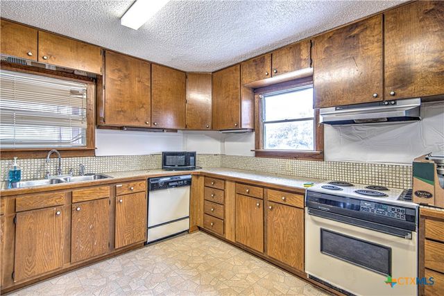 13875 Moffat Road, Temple, TX 76502