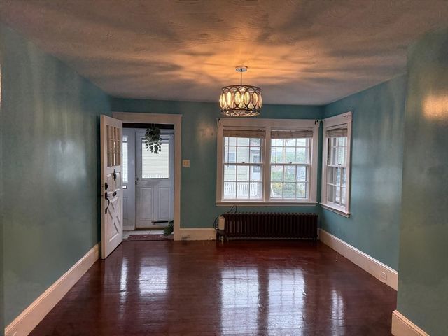 135 Pearl St, Lawrence, MA 01841