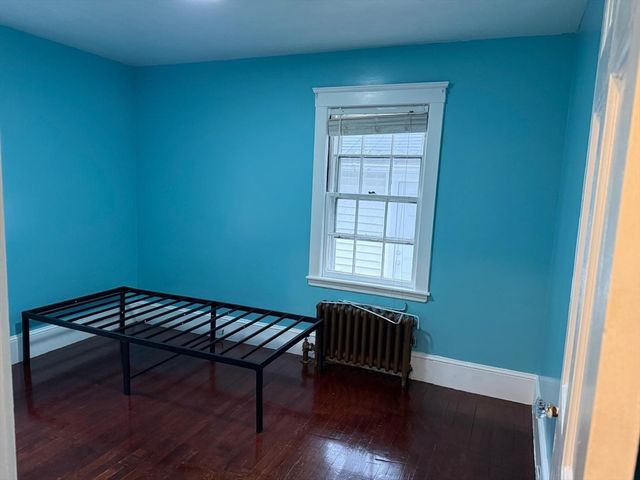 135 Pearl St, Lawrence, MA 01841