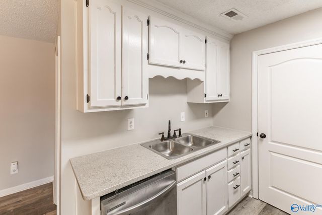6975 Wall Triana Hwy, Harvest, AL 35757
