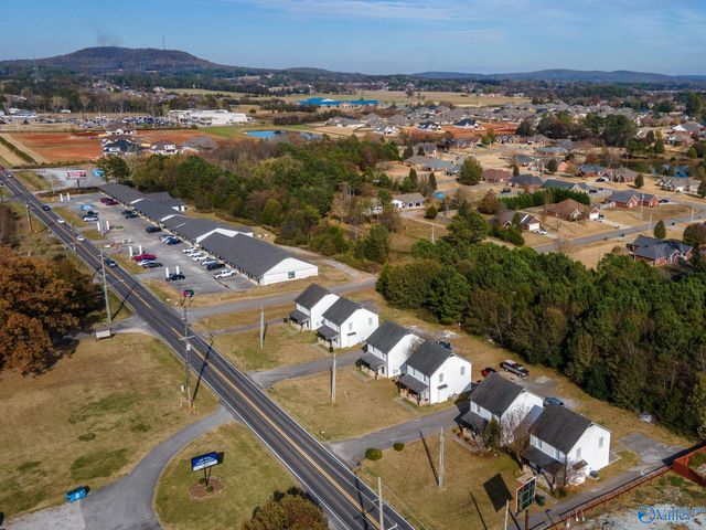 6975 Wall Triana Hwy, Harvest, AL 35757