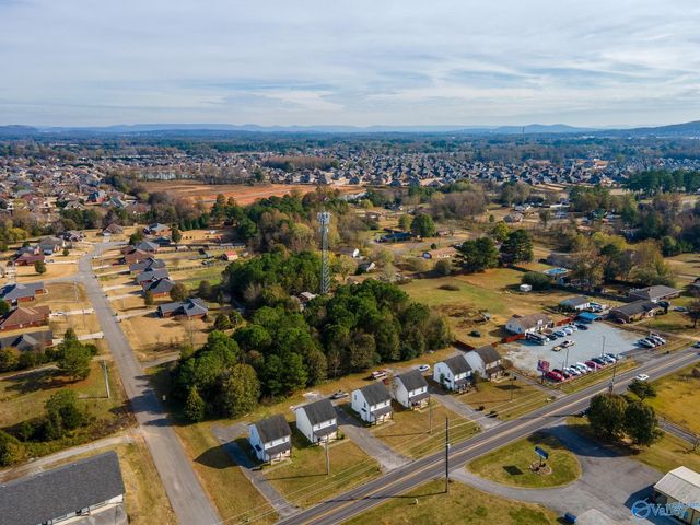 6975 Wall Triana Hwy, Harvest, AL 35757