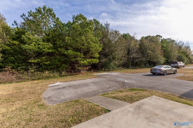 6975 Wall Triana Hwy, Harvest, AL 35757