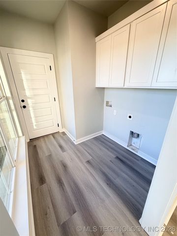 187 W 481 Road, Pryor, OK 74361