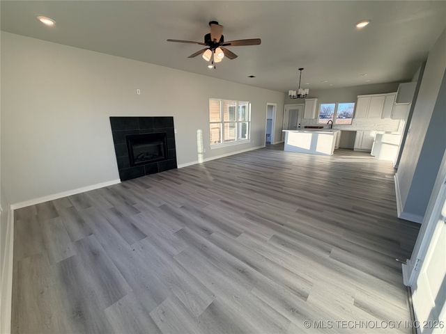 187 W 481 Road, Pryor, OK 74361