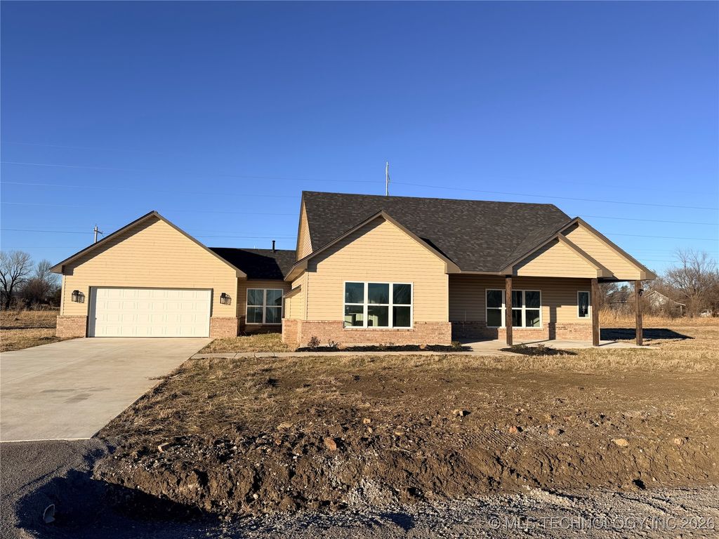 187 W 481 Road, Pryor, OK 74361