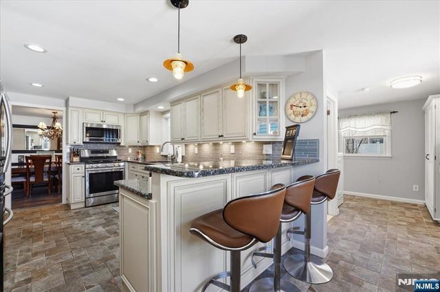 72 Saddle River Road, Waldwick, NJ 07463