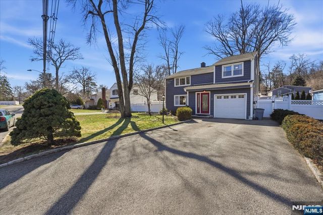 72 Saddle River Road, Waldwick, NJ 07463