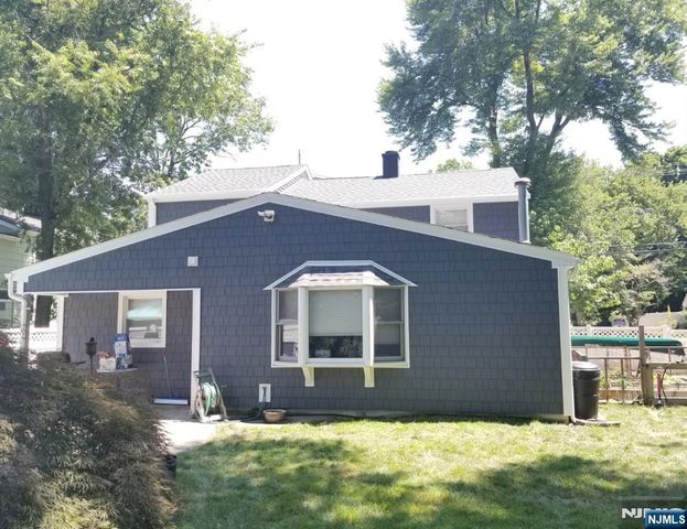 72 Saddle River Road, Waldwick, NJ 07463