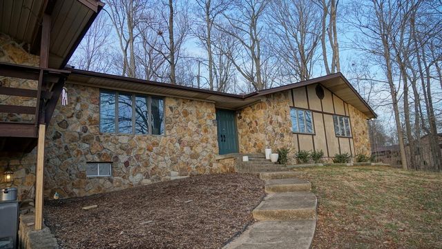 386 Runway Boulevard, Somerset, KY 42503