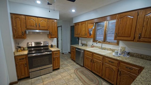 386 Runway Boulevard, Somerset, KY 42503