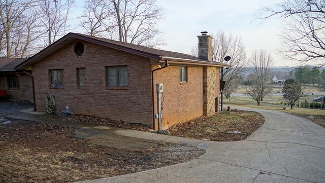 386 Runway Boulevard, Somerset, KY 42503