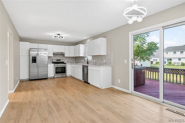 4400 Manor Lane, Hamburg, NY 14075