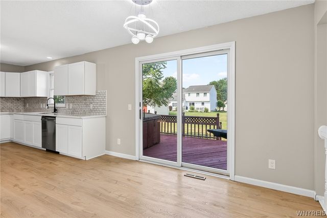 4400 Manor Lane, Hamburg, NY 14075