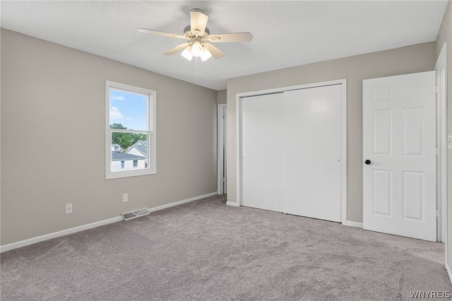 4400 Manor Lane, Hamburg, NY 14075