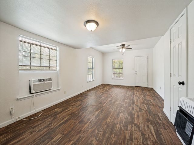 541 Denison Street, Gainesville, TX 76240