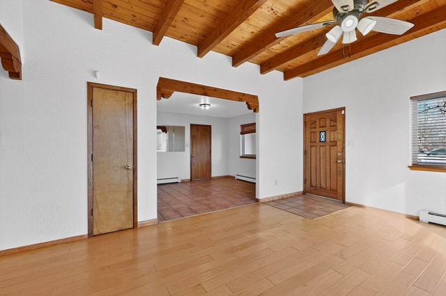 1336 Acequia Borrada, Santa Fe, NM 87507