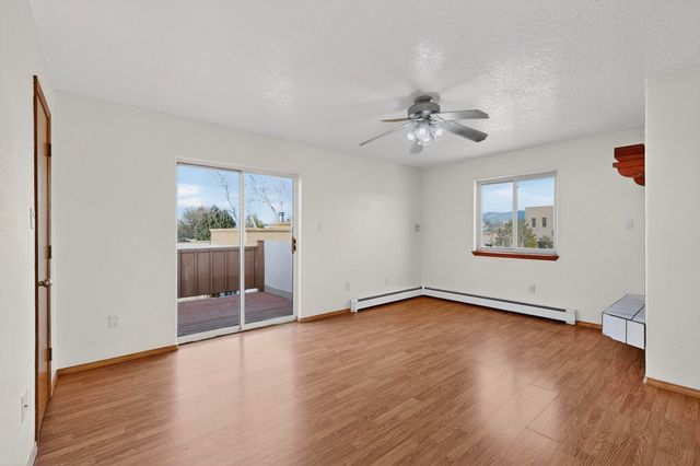 1336 Acequia Borrada, Santa Fe, NM 87507