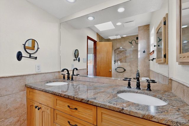 1336 Acequia Borrada, Santa Fe, NM 87507