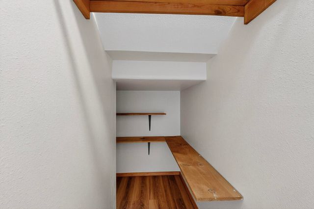 1336 Acequia Borrada, Santa Fe, NM 87507