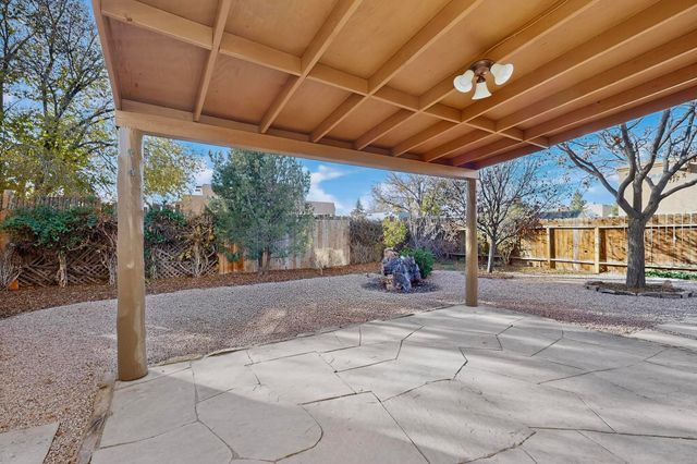 1336 Acequia Borrada, Santa Fe, NM 87507