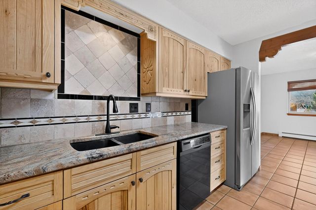 1336 Acequia Borrada, Santa Fe, NM 87507