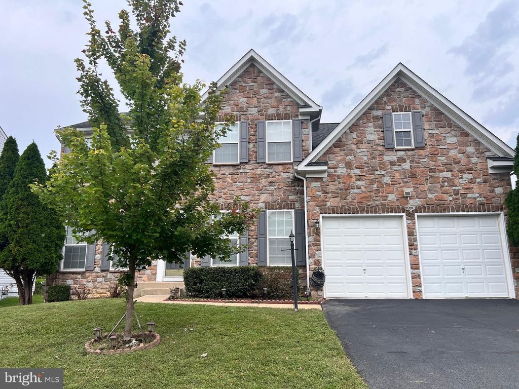 16317 EAGLE FLIGHT CIR, Woodbridge, VA 22191