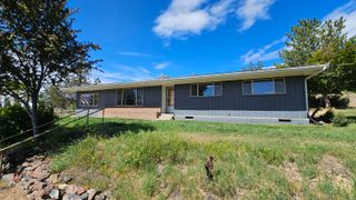 303 NW Poplar Street, Madras, OR 97741