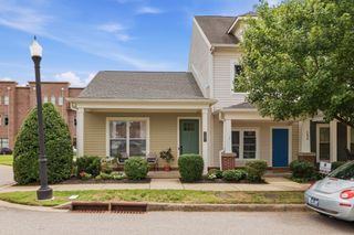 151 Augusta Ave, Pleasant View, TN 37146