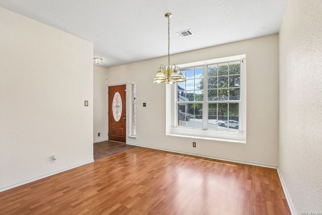 13358 Tusayan, Universal City, TX 78148