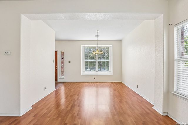 13358 Tusayan, Universal City, TX 78148
