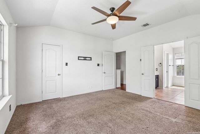 13358 Tusayan, Universal City, TX 78148